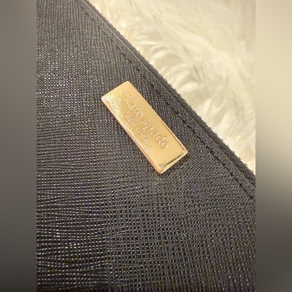 Kate spade Neda zip around Black Long wallet Gold Hardware - Picture 2 of 6